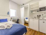 Alugam se quartos numa residência na Av. Novas, Lisboa