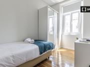 Alugam se quartos numa residência na Av. Novas, Lisboa