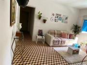 Alugo 1 quarto grande individual 700,00