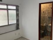 Alugo apartamento com, 2 quartos, 1suíte cozinha e1...