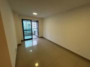 Alugo apartamento com 3 quartos todo no porcelanato...