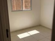 Alugo apartamento térreo com quintal enorme e cimentado...