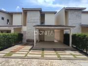 Alugo Casa em Condomínio 3 suítes com moveis projetados...