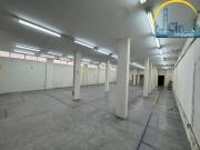Alugo excelente loja na Av. Dorival Caymmi com 250mÂ²,...