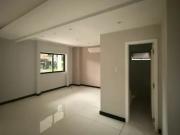 Alugo Gren Ville I Casa com Piscina 5/4 suítes. 2 vagas