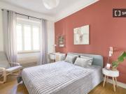 Alugo quarto em apartamento de 10 quartos em Lisboa, Lisboa