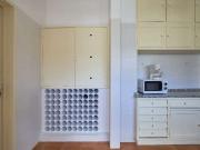 Alugo quarto em apartamento de 10 quartos no Saldanha