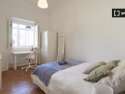 Alugo quarto em apartamento de 12 quartos na Alameda, Lisboa