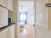 Alugo quarto em apartamento de 7 quartos em Lisboa, Lisboa