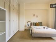 Quarto em apartamento partilhado de 7 quartos para...