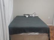 Alugo quarto grande mobiliadona Savassi