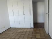 Alugo ãtimo apartamento com 4 quartos no bairro do derby...