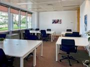 Alugue um amplo espaço de escritório para 50 pessoas em...