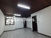 Aluguel de Casa Comercial em Feira de Santana 300 m²  no...