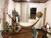 Aluguel de casa em vilarejo fechado com varanda vista à mar