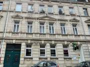 Am Fürther Stadtpark! Gewerbeeinheit und 2 Zi. Whg. zu...