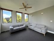 Stylish 2 Bedroom Southbank Apartment