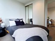 Amazing 2bed 1 bath apartment at $870pw