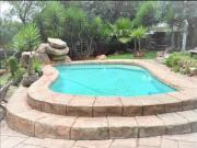 amazing 3 bedroom house on the marke.