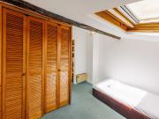 Amazing and spacious apartment of 67m2 on two levels,...