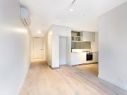 Amazing Apartment close to Albert Park Lake. Brand NEW....