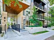 Amazing Location 1 Bedrm Den 2 bath Furnished Short Term...