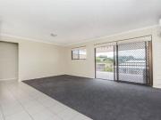 Amazing Location Walk To Shopping