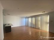 AMAZING LOCATION WITHIN MINUTES OF EVERYTHING!