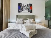 Amazing Skyline Views 3BR Duplex