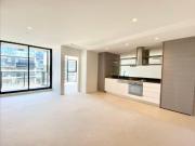 Amazing Spacious 1 Bedroom Apartment READY TO MOVE IN!