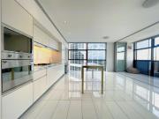 Amazing Views in Lumiere Modern 1 Bedroom, Study,...