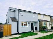 Amber Rose House, Dagenham, RM10 2 bed flat to rent...