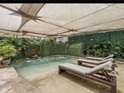 Amoblada Hermosa Mansión Palmas con Jacuzzi Precio por noche