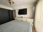 AMOBLADO Departamento Barrio El Golf, Lado Metro