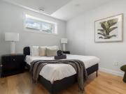 Amore Stylish 1 bdrm lower suite!