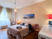 Stanza in appartamento condiviso con 5 camere da letto a...