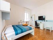 Ampia camera singola con parcheggio bici