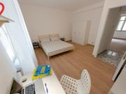 Ampia stanza matrimoiale con spese, utenze e servizi inclusi