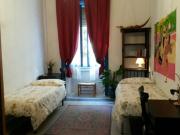 Ampia stanza per ragazza v.le Corsica 12 Mi zona...