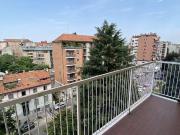 Ampio appartamento con 3 camere da letto vicino a Porta...