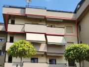 Ampio appartamento ristrutturato con mansarda e garage...