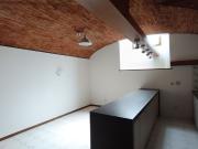 Ampio Appartamento su due livelli arredato sola cucina...