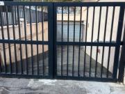 Ampio box auto 30 mq Via San Tommaso d'Aquino...