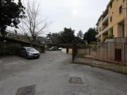 AMPIO GARAGE IN PARCO