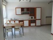 Ampio monolocale arredato