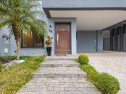 Ampla Casa em condonomínio no Bairro Xaxim Condo