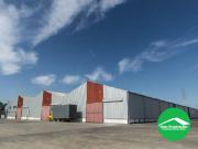Amplia Bodega con oficinas, baños e instalaciones, 4...