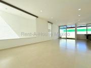 Amplia casa 4 recámaras, estudio, sala TV y jardín de 70 m2