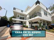 Amplia casa a la venta en el barrio Buque