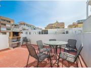 Amplia casa adosada en La Mata, a 100 metros del mar